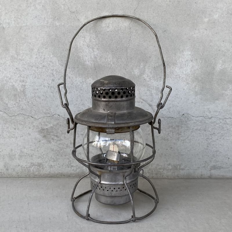 画像1: VINTAGE ANTIQUE ADLAKE KERO 400 RAILROAD LANTERN EL ヴィンテージ アンティーク アドレイク レイルロード ランタン オイルランプ / キャンプ アウトドア アメリカ USA (1)