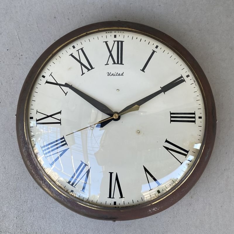 画像1: VINTAGE ANTIQUE WALL CLOCK UNITED CLOCK ヴィンテージ アンティーク ウォールクロック 壁掛け時計 / インダストリアル コレクタブル スクールクロック 店舗什器 アメリカ USA