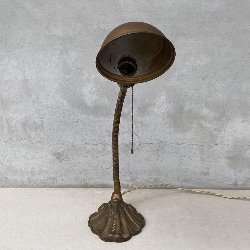 画像2: VINTAGE ANTIQUE DESKLAMP ヴィンテージ アンティーク デスクランプ スタンドライト 卓上ライト 照明 / グースネック アイアン リーフ 店舗什器 アメリカ