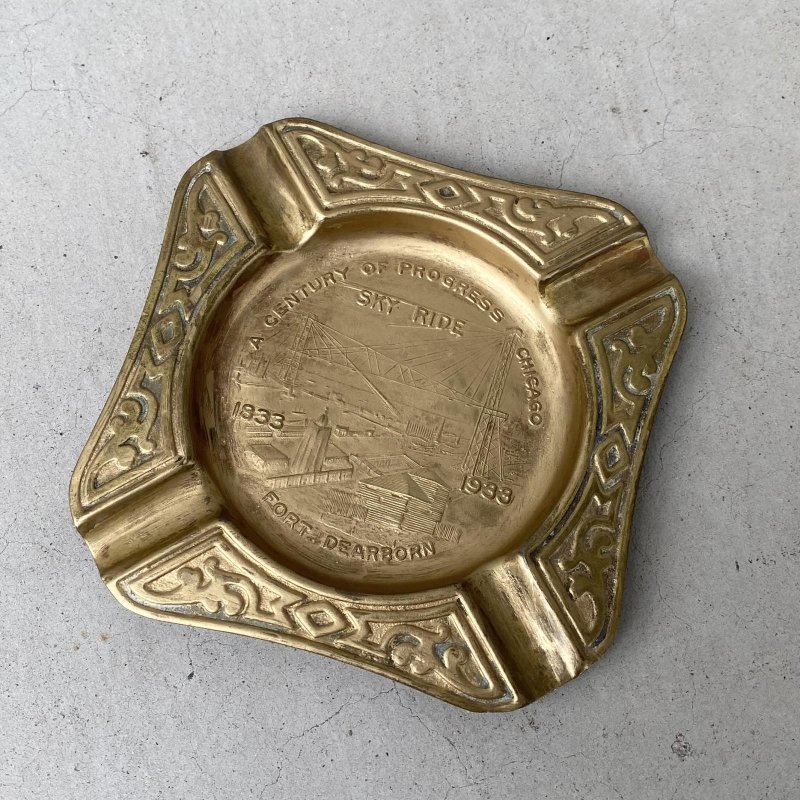 画像1: VINTAGE ANTIQUE CHICAGO WORLD'S FAIR ASHTRAY 1933 ヴィンテージ アンティーク シカゴ万国博覧会 アッシュトレイ 灰皿 / コレクタブル アドバタイジング 雑貨 アメリカ