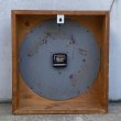 画像2: VINTAGE ANTIQUE WALL CLOCK EDWARDS COMPANY ヴィンテージ アンティーク ウォールクロック 壁掛け時計 /  ウッド 木製 四角形 ブラウン 茶色 店舗什器 アメリカ USA (2)