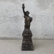 画像1: VINTAGE ANTIQUE STATUE OF LIBERTY  ヴィンテージ アンティーク 自由の女神 / コレクタブル オブジェ インテリア ディスプレイ 置物 雑貨 アメリカ (2) (1)