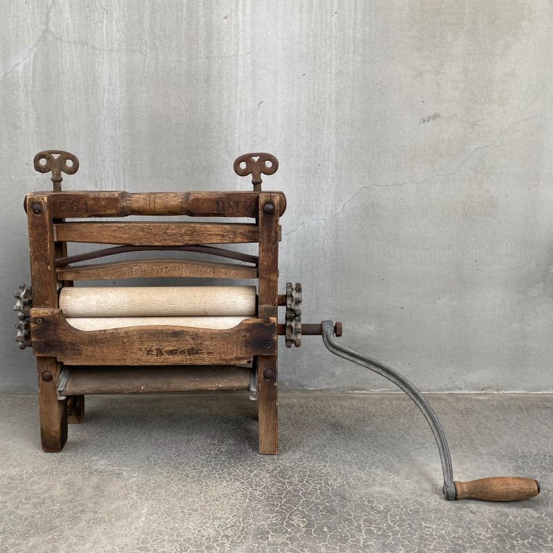 木製古道具　アメリカの脱水機